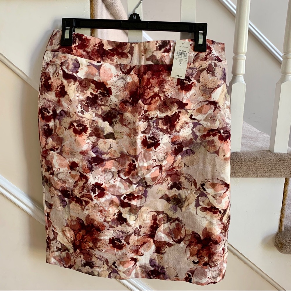 Ann Taylor Floral Pencil Skirt